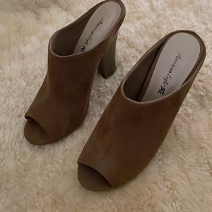 Dark tan size 7 mules